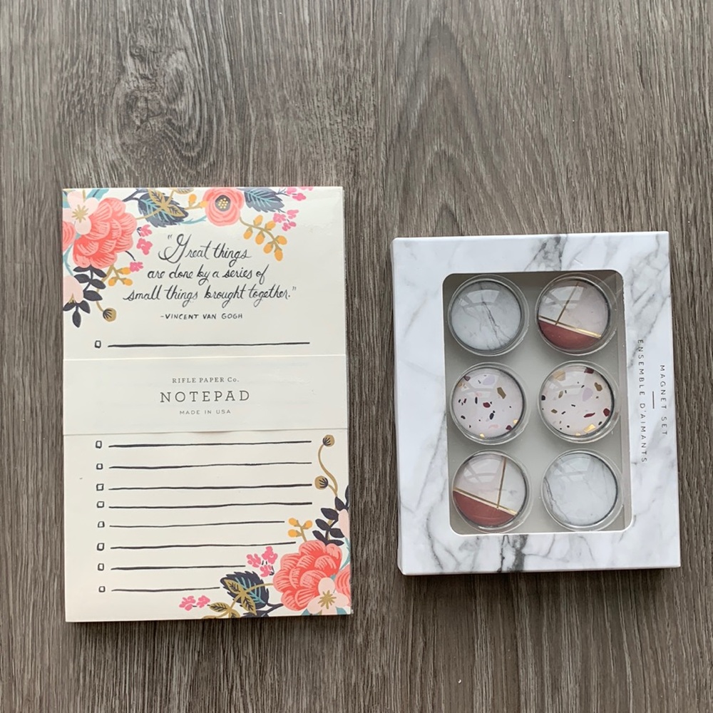 Brand New Notepad and magnets